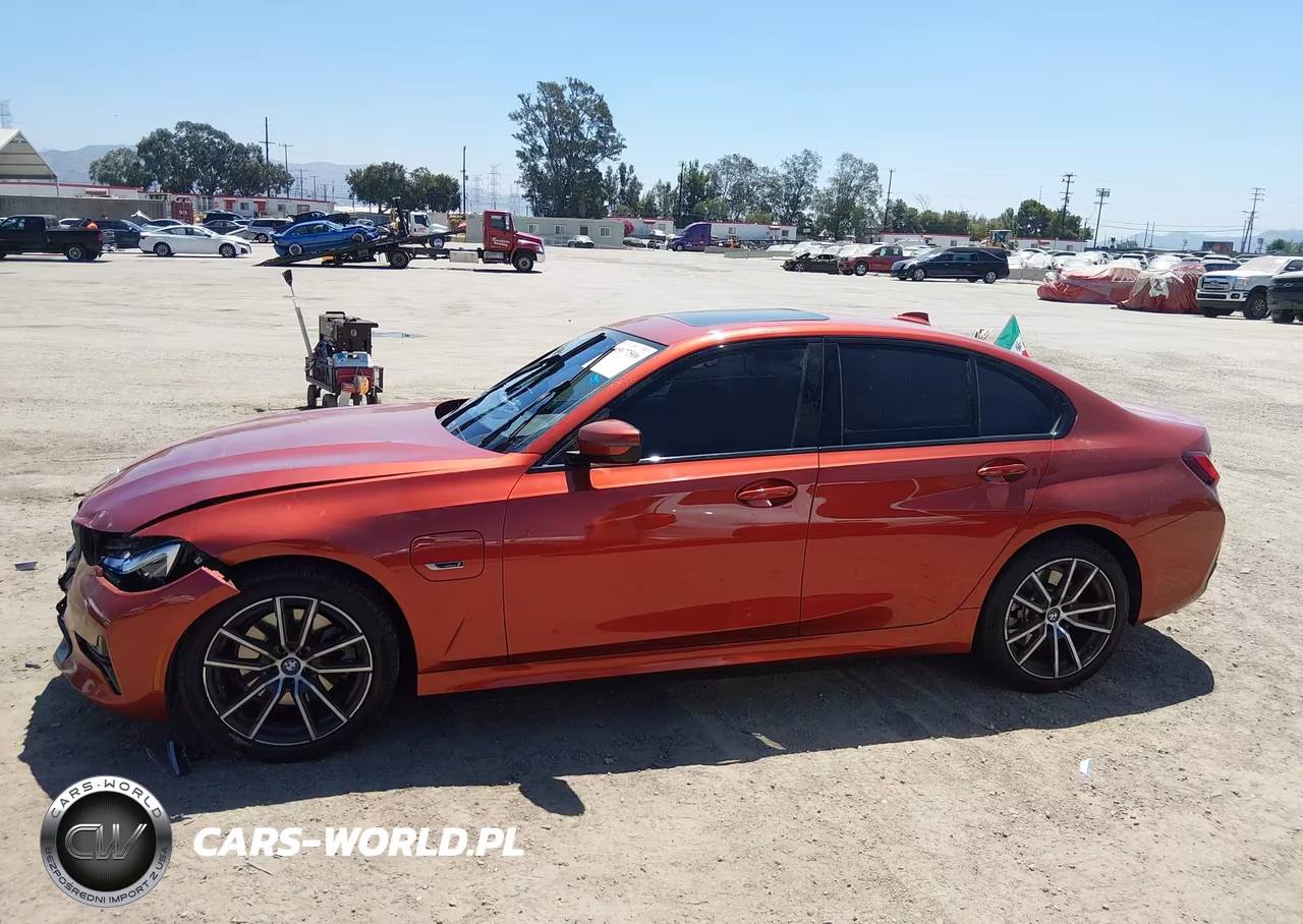 2022 BMW 330E VIN:3MW5P7J03N8C36256 - 13