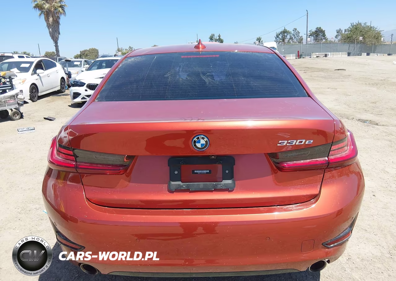 2022 BMW 330E VIN:3MW5P7J03N8C36256 - 15