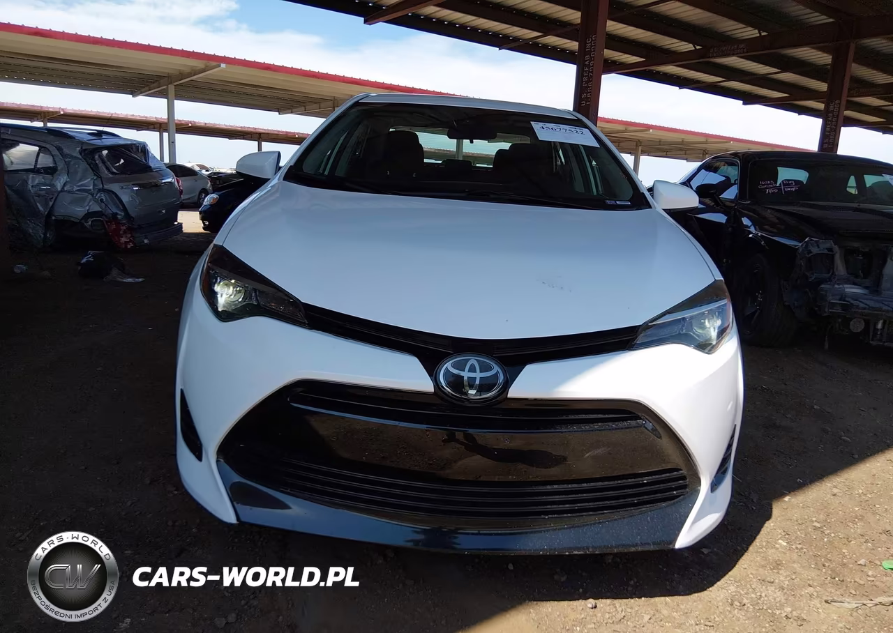 2018 Toyota Corolla Le VIN:2T1BURHE4JC976162 - 12