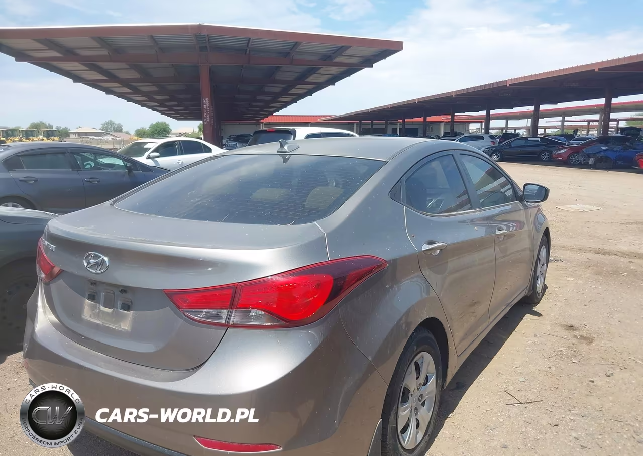 2016 Hyundai Elantra Se VIN:5NPDH4AE1GH721503 - 4
