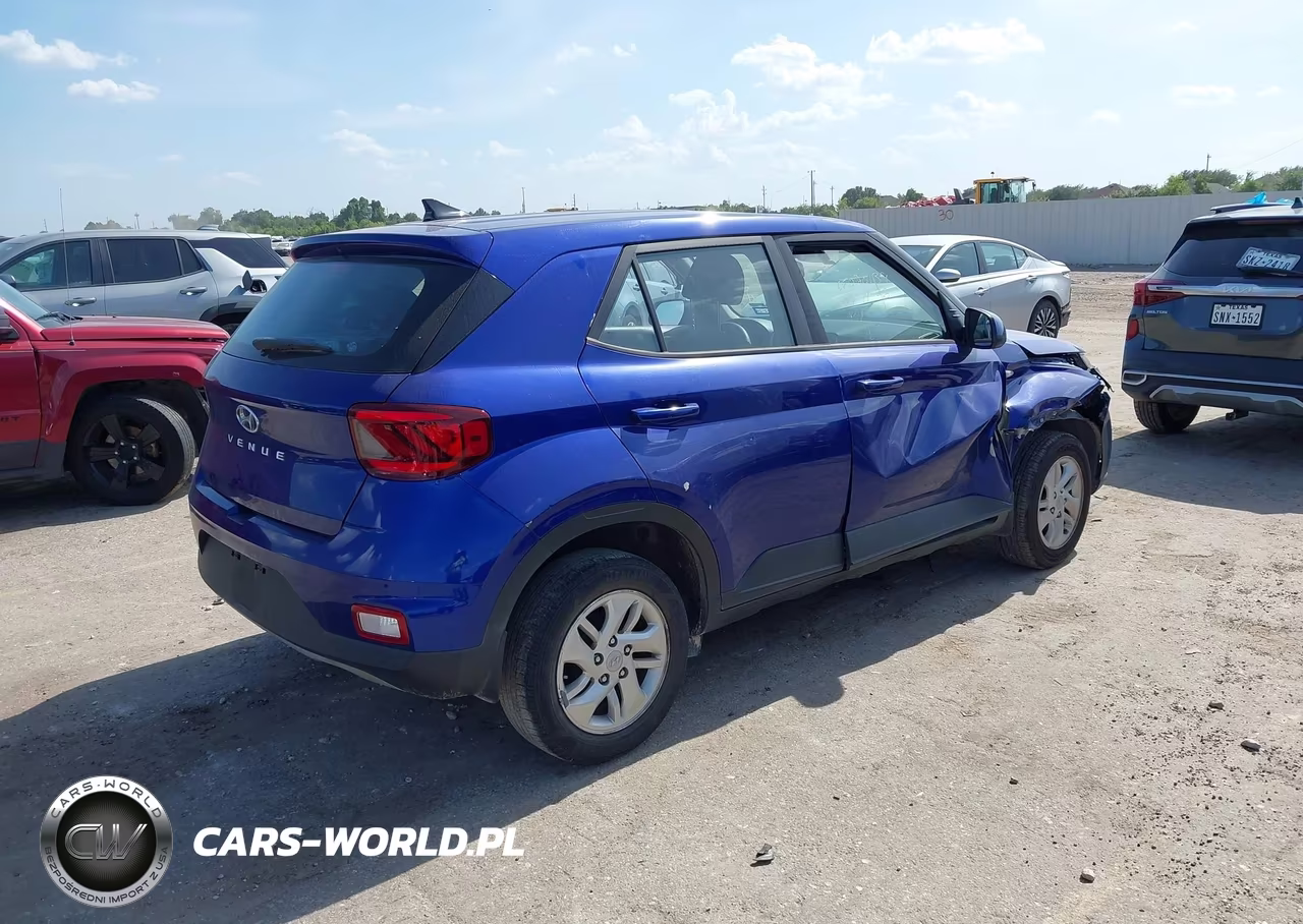 2022 Hyundai Venue Se VIN:KMHRB8A32NU208109 - 4