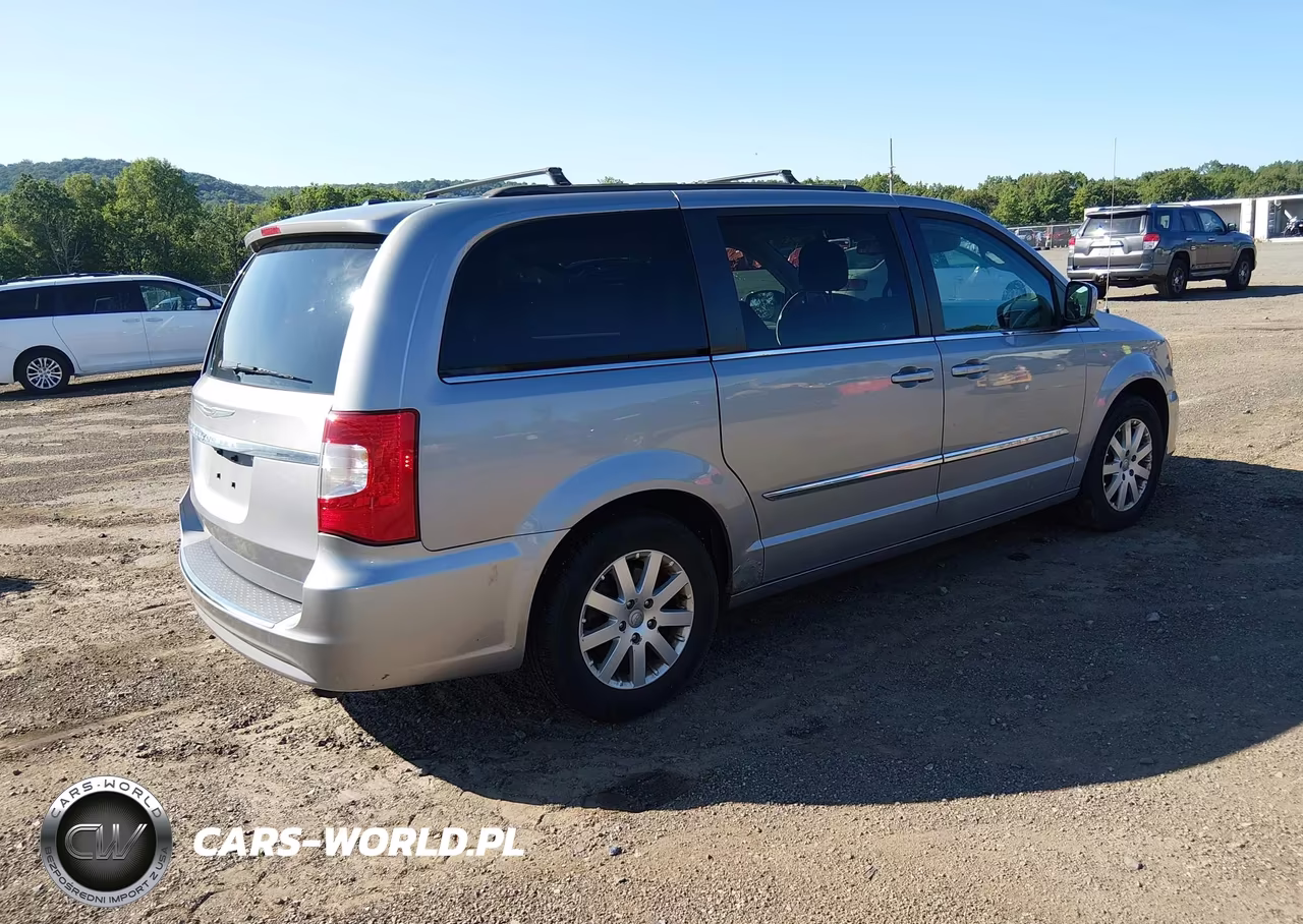 2013 Chrysler Town & Country Touring VIN:2C4RC1BG6DR652051 - 4