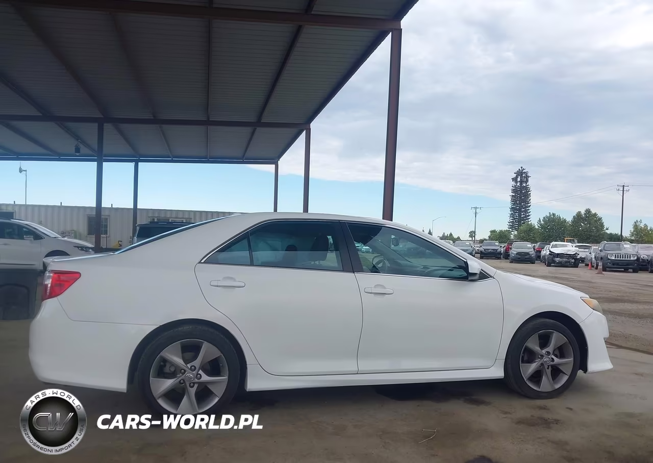 2013 Toyota Camry Se V6 VIN:4T1BK1FK5DU535479 - 13