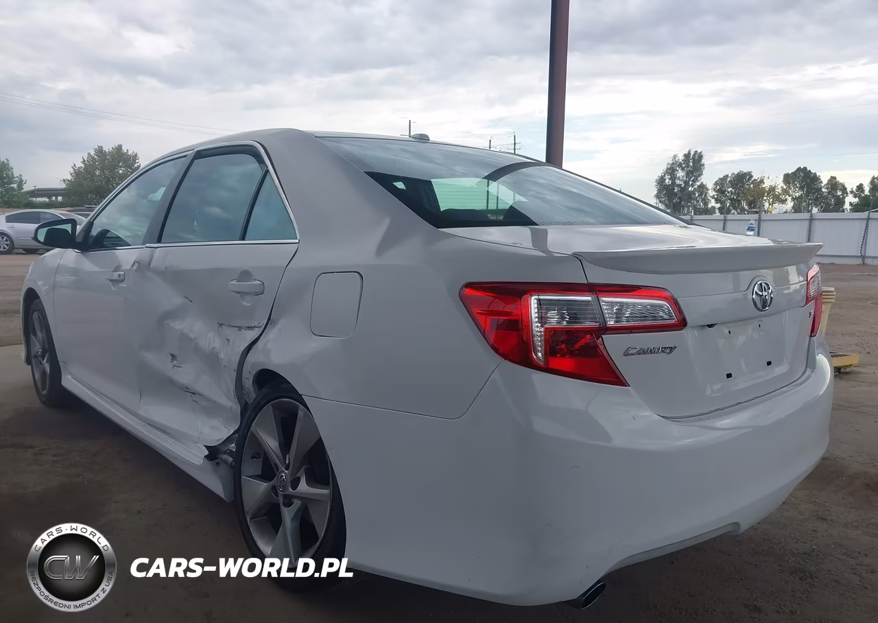 2013 Toyota Camry Se V6 VIN:4T1BK1FK5DU535479 - 3