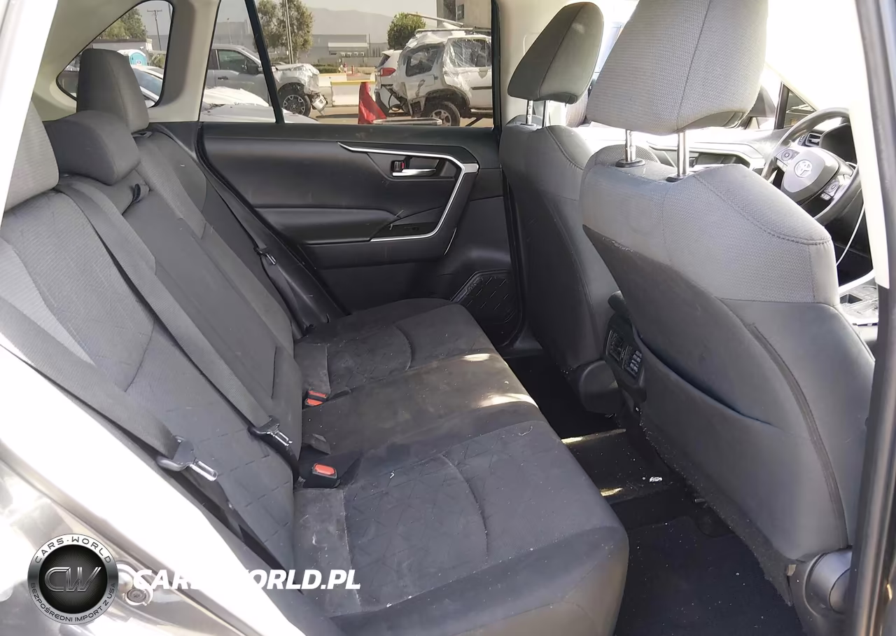 2021 Toyota Rav4 Xle VIN:2T3P1RFV8MW180185 - 8