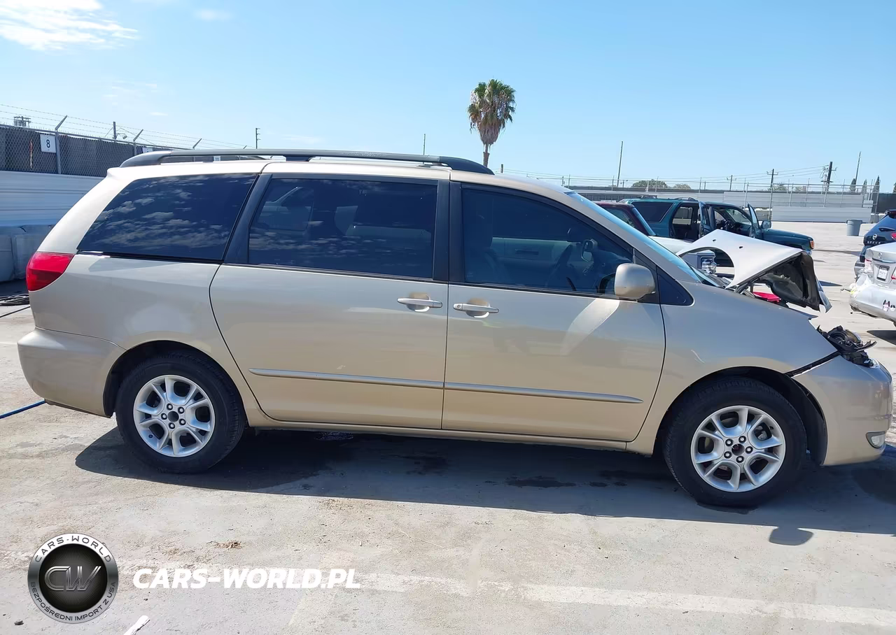 2004 Toyota Sienna Xle VIN:5TDZA22C74S130206 - 13