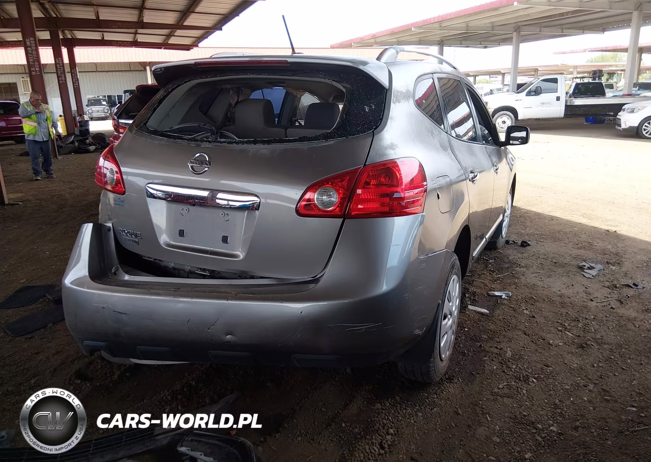 2014 Nissan Rogue Select S VIN:JN8AS5MT4EW607351 - 4