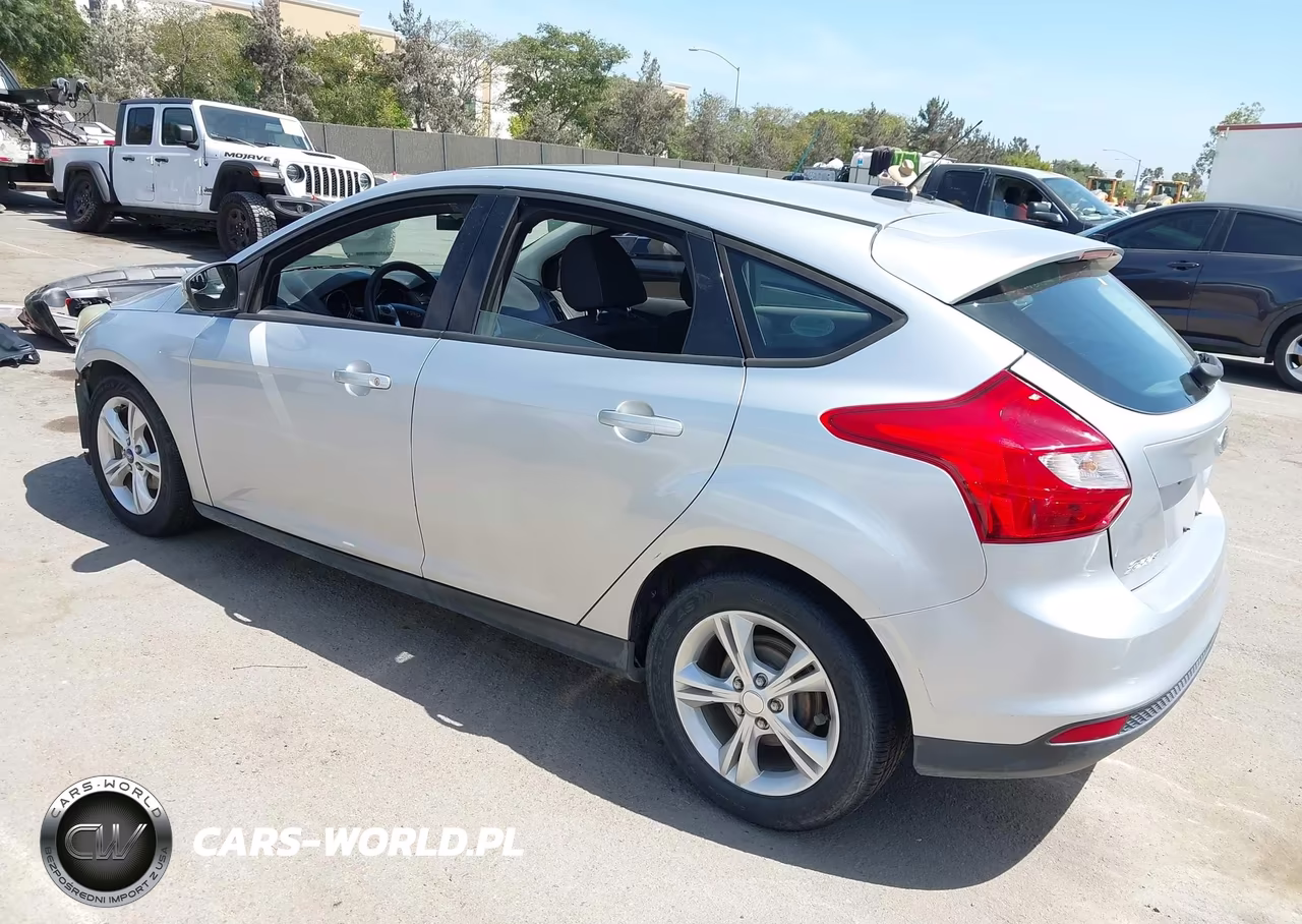 2013 Ford Focus Se VIN:1FADP3K21DL204894 - 3