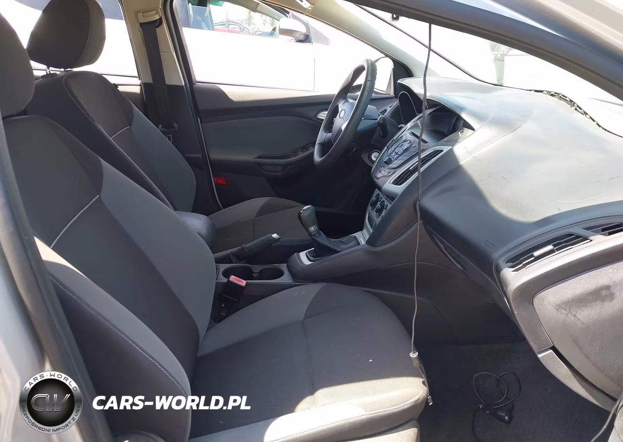 2013 Ford Focus Se VIN:1FADP3K21DL204894 - 5