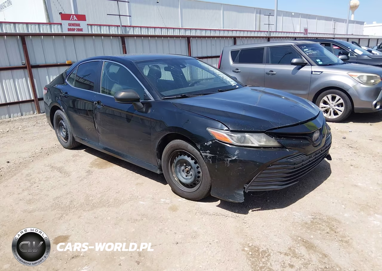 2018 Toyota Camry L VIN:4T1B11HK1JU535099 - 1