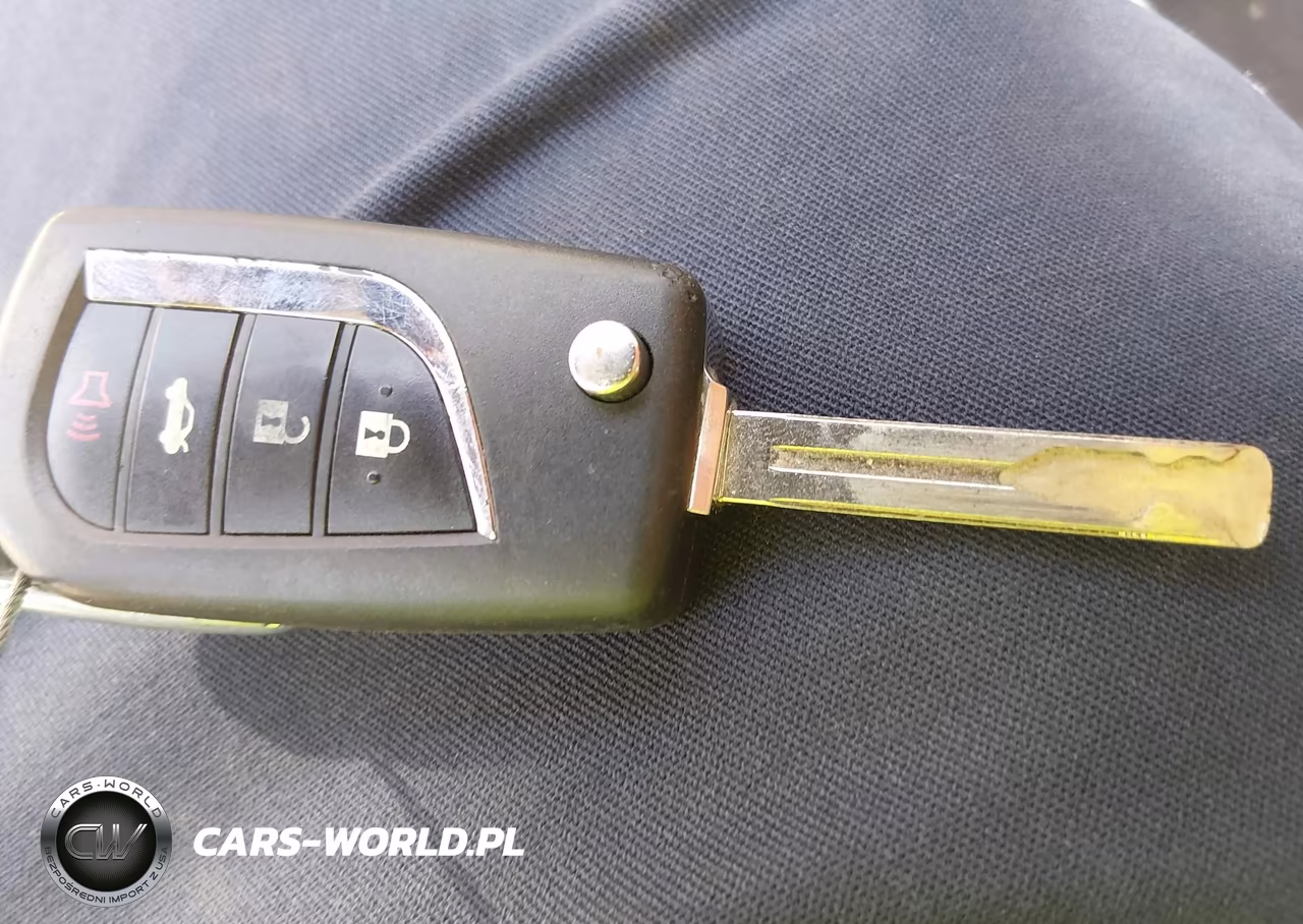 2018 Toyota Camry L VIN:4T1B11HK1JU535099 - 11