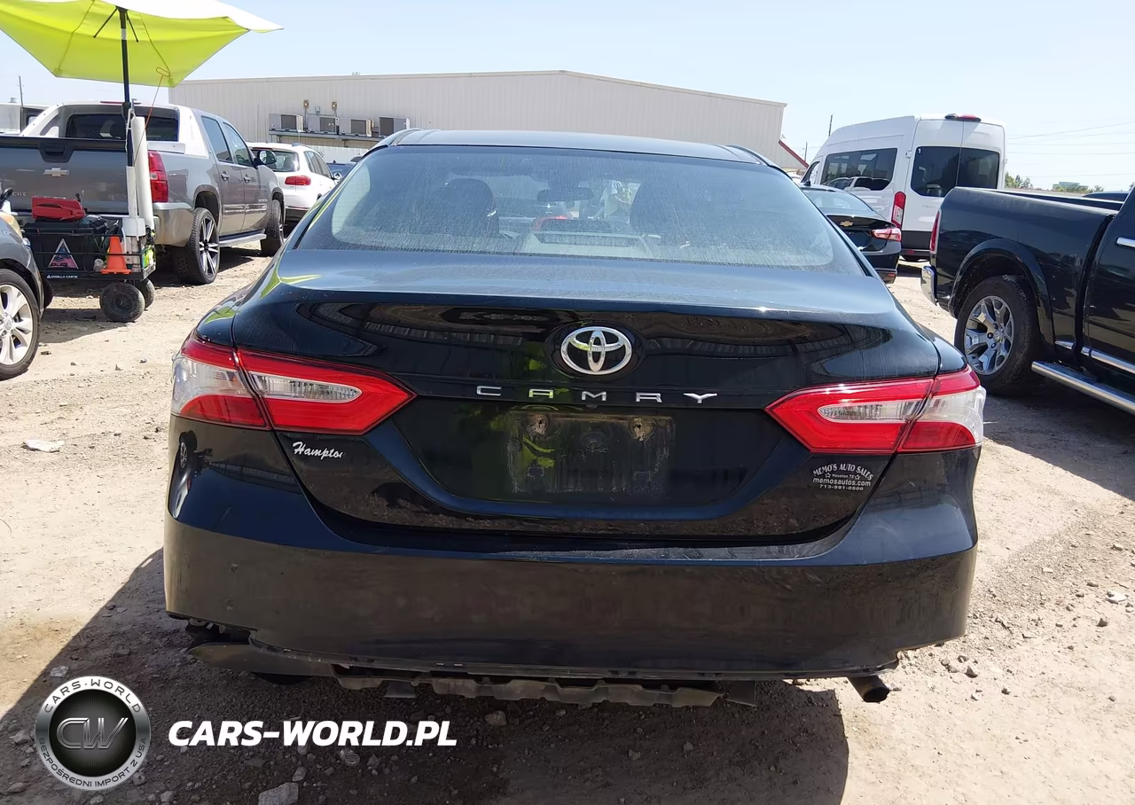 2018 Toyota Camry L VIN:4T1B11HK1JU535099 - 16