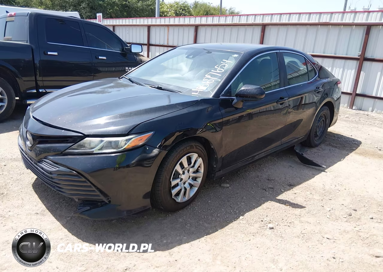 2018 Toyota Camry L VIN:4T1B11HK1JU535099 - 2
