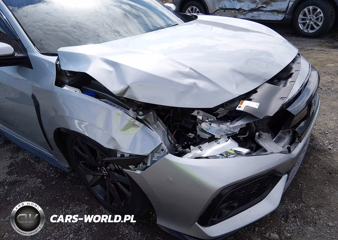 2019 Honda Civic Sport Touring VIN:SHHFK7H90KU215879 - 6