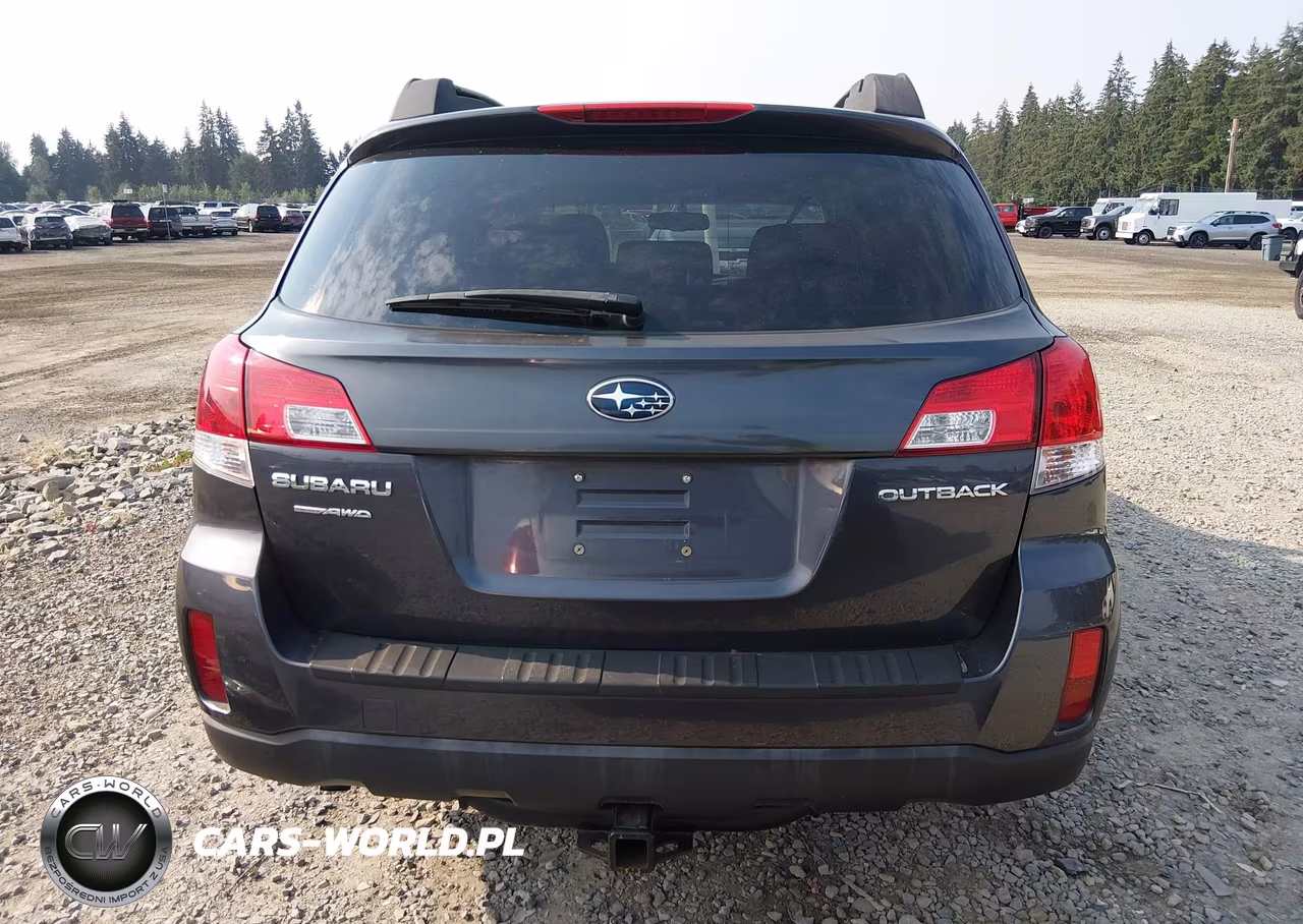 2013 Subaru Outback 2.5I Premium VIN:4S4BRCCC1D3290657 - 17