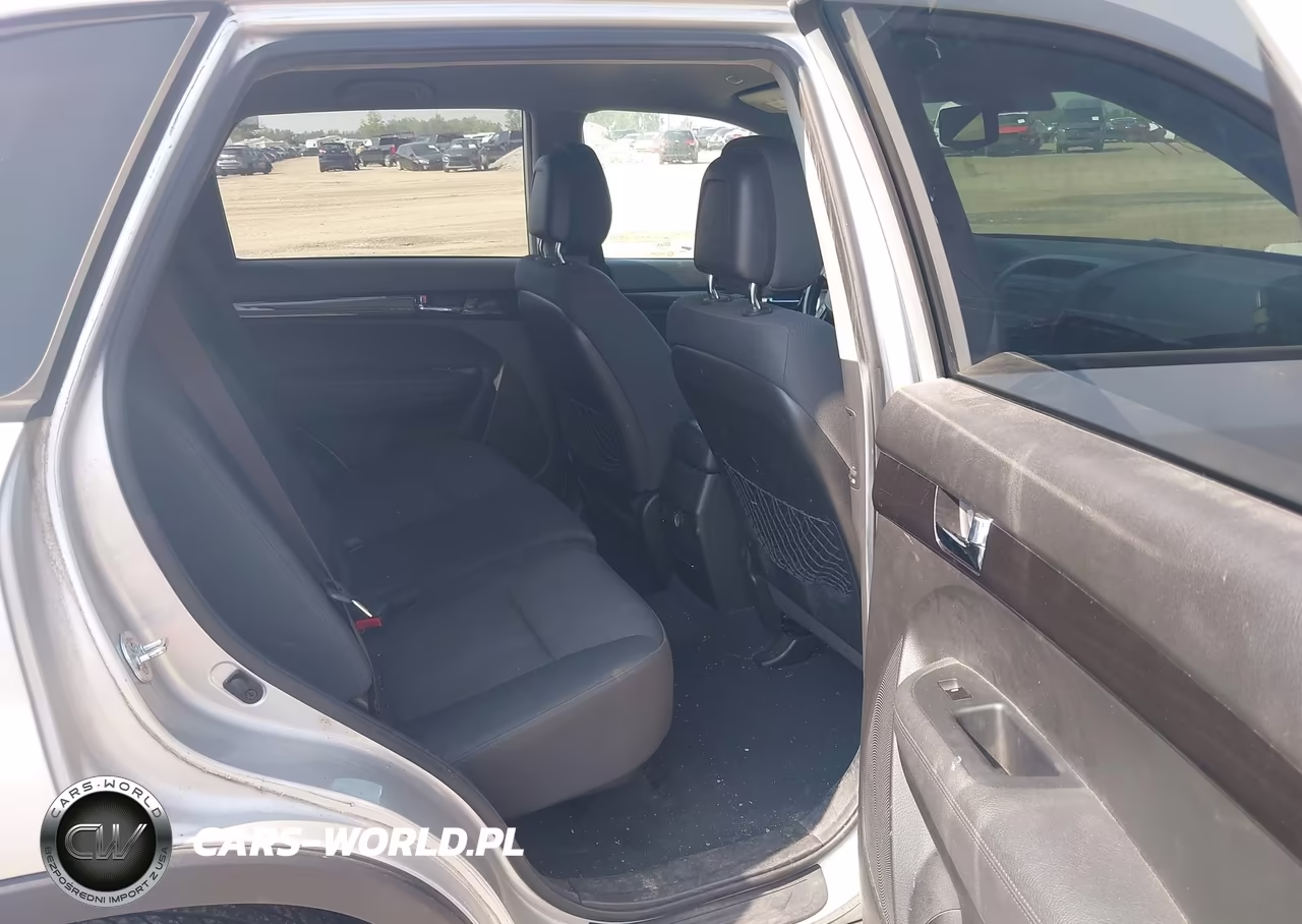 2011 Kia Sorento Lx VIN:5XYKT3A14BG020211 - 8
