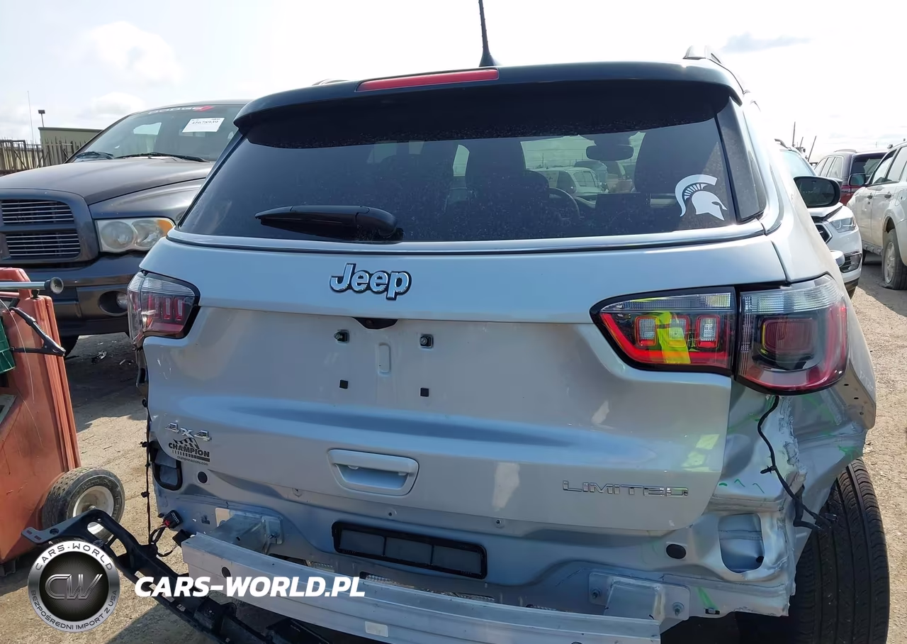 2025 Jeep Compass Limited 4X4 VIN:3C4NJDCN0ST540889 - 17