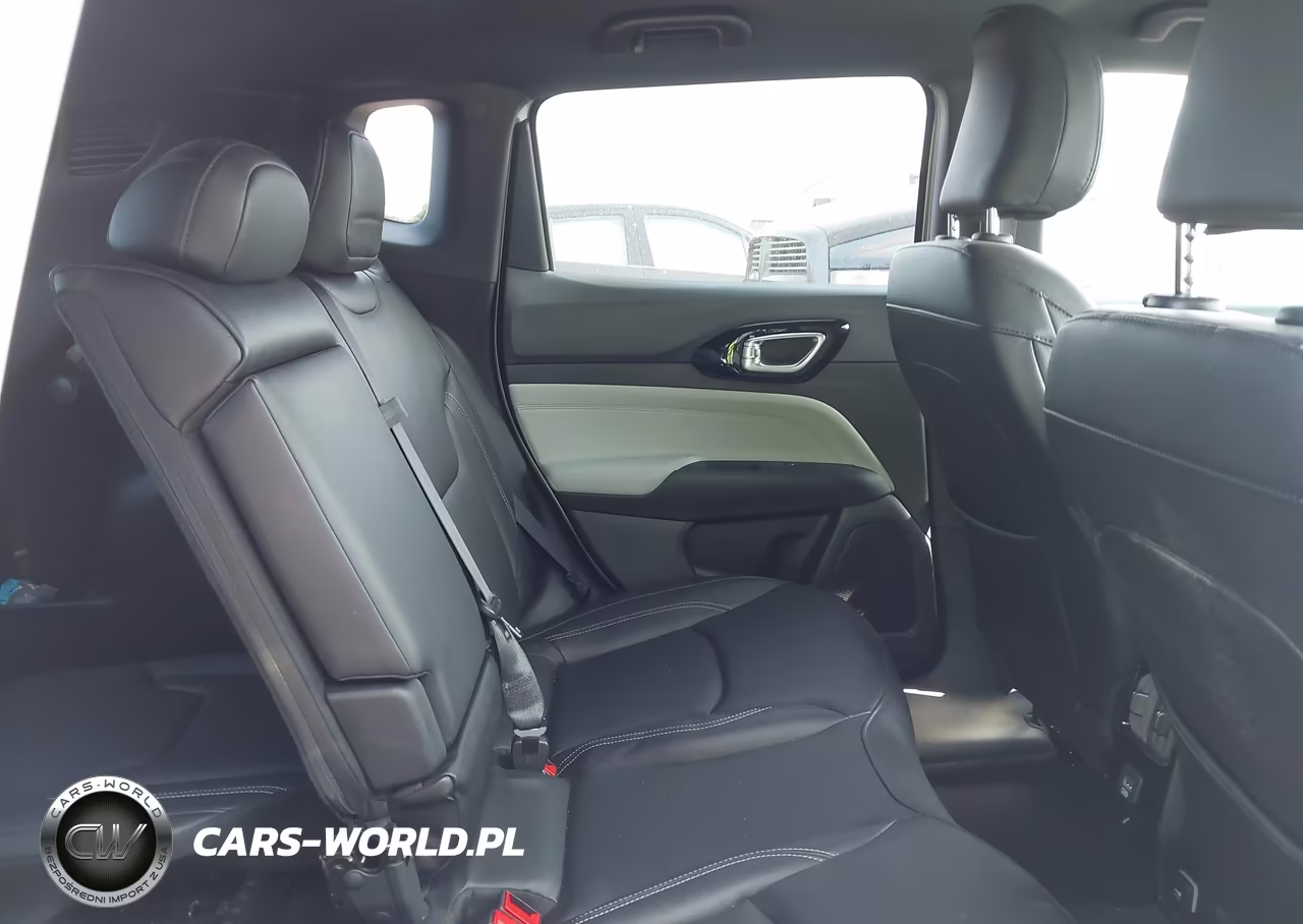 2025 Jeep Compass Limited 4X4 VIN:3C4NJDCN0ST540889 - 8