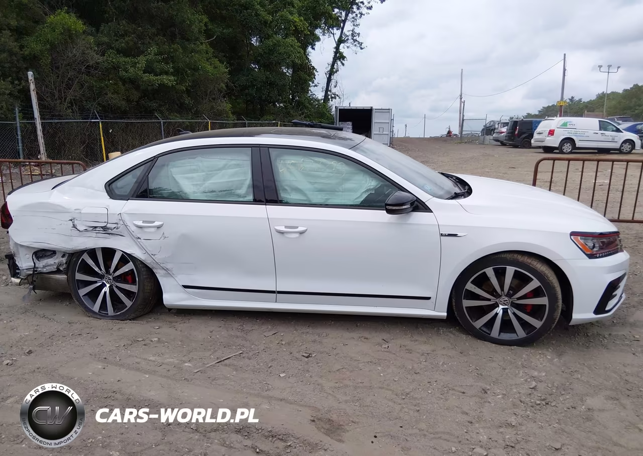 2018 Volkswagen Passat 3.6L V6 Gt VIN:1VWJM7A38JC047977 - 13