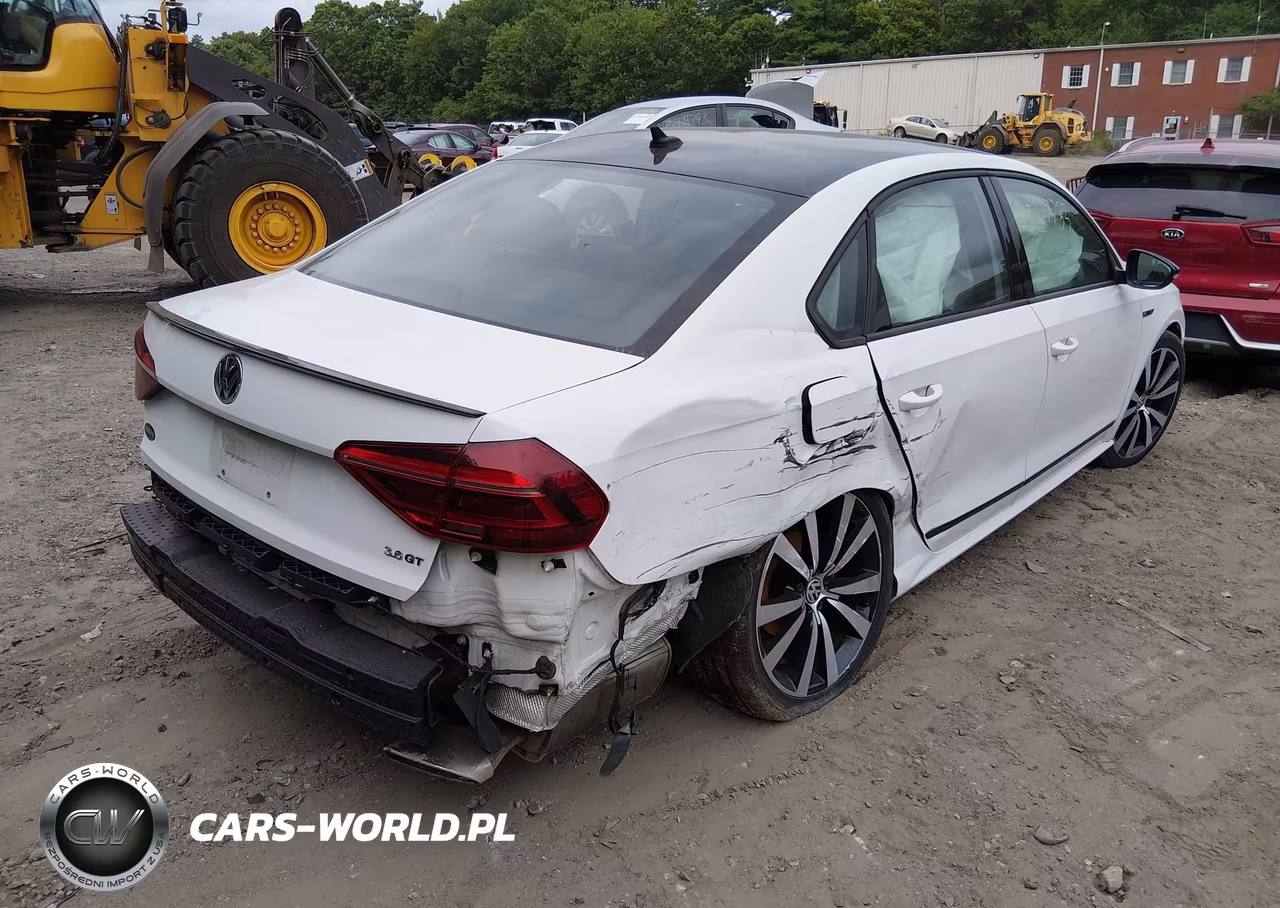 2018 Volkswagen Passat 3.6L V6 Gt VIN:1VWJM7A38JC047977 - 4