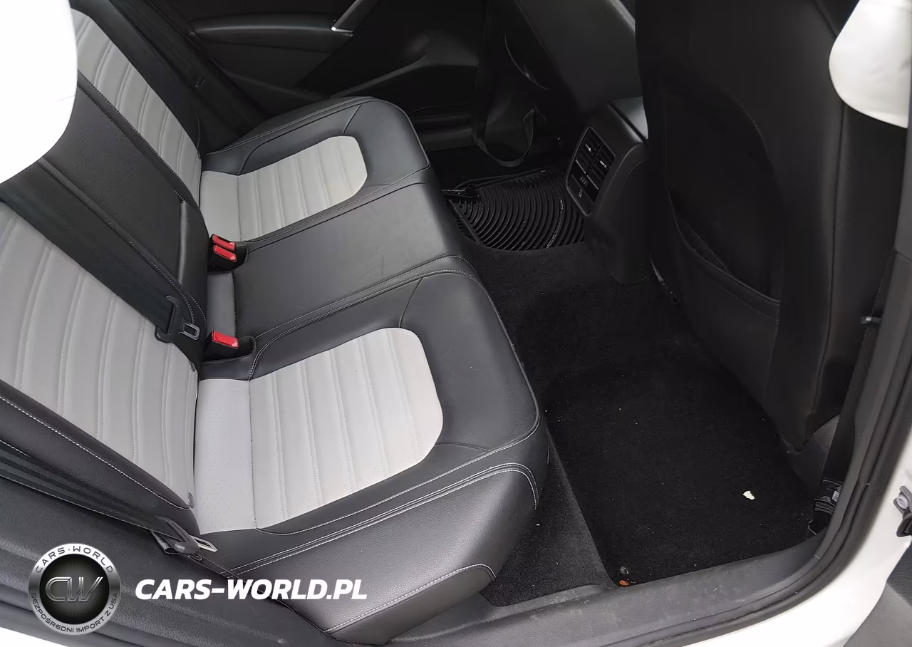 2018 Volkswagen Passat 3.6L V6 Gt VIN:1VWJM7A38JC047977 - 8