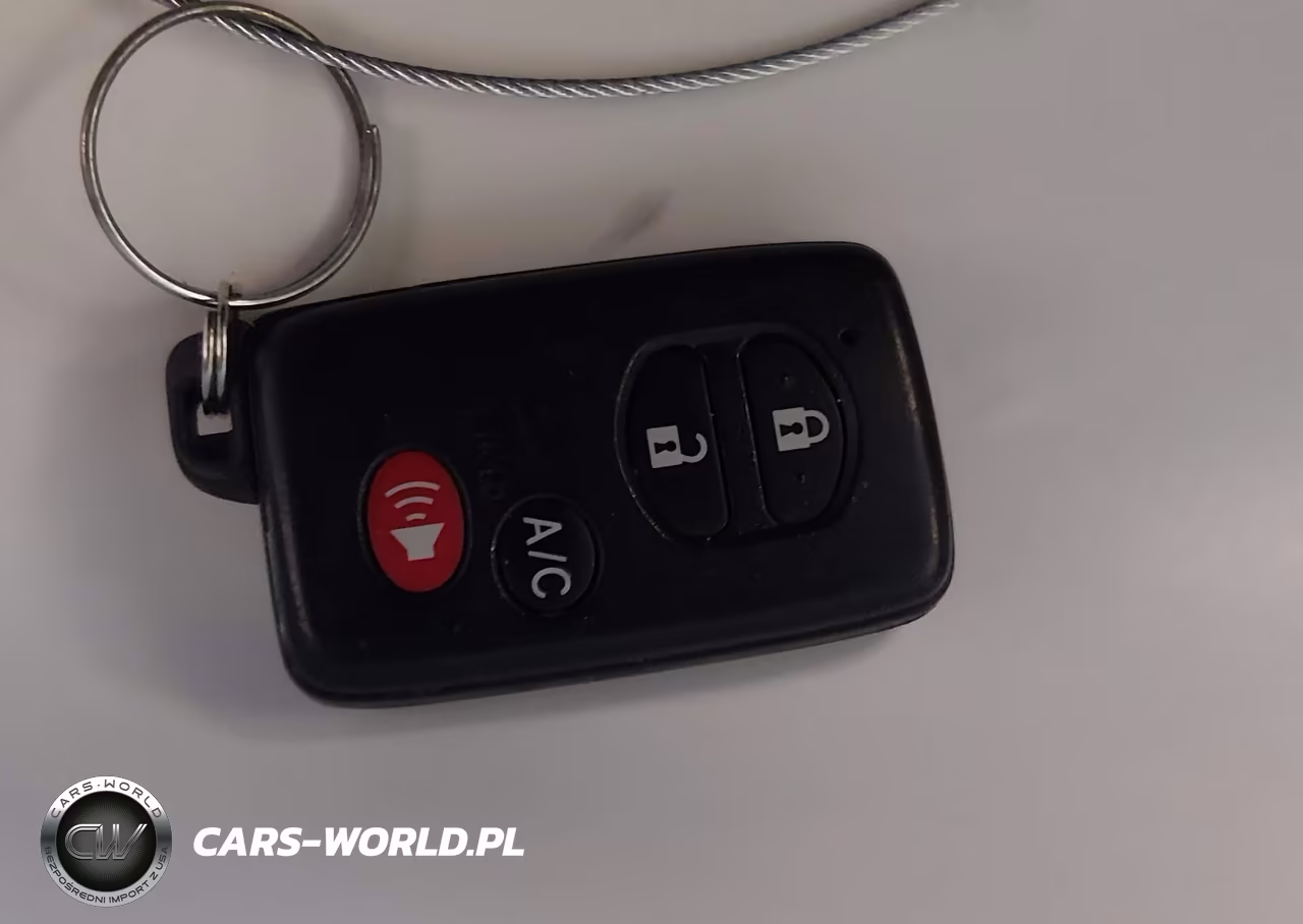 2012 Toyota Prius Three VIN:JTDKN3DU1C5486947 - 11