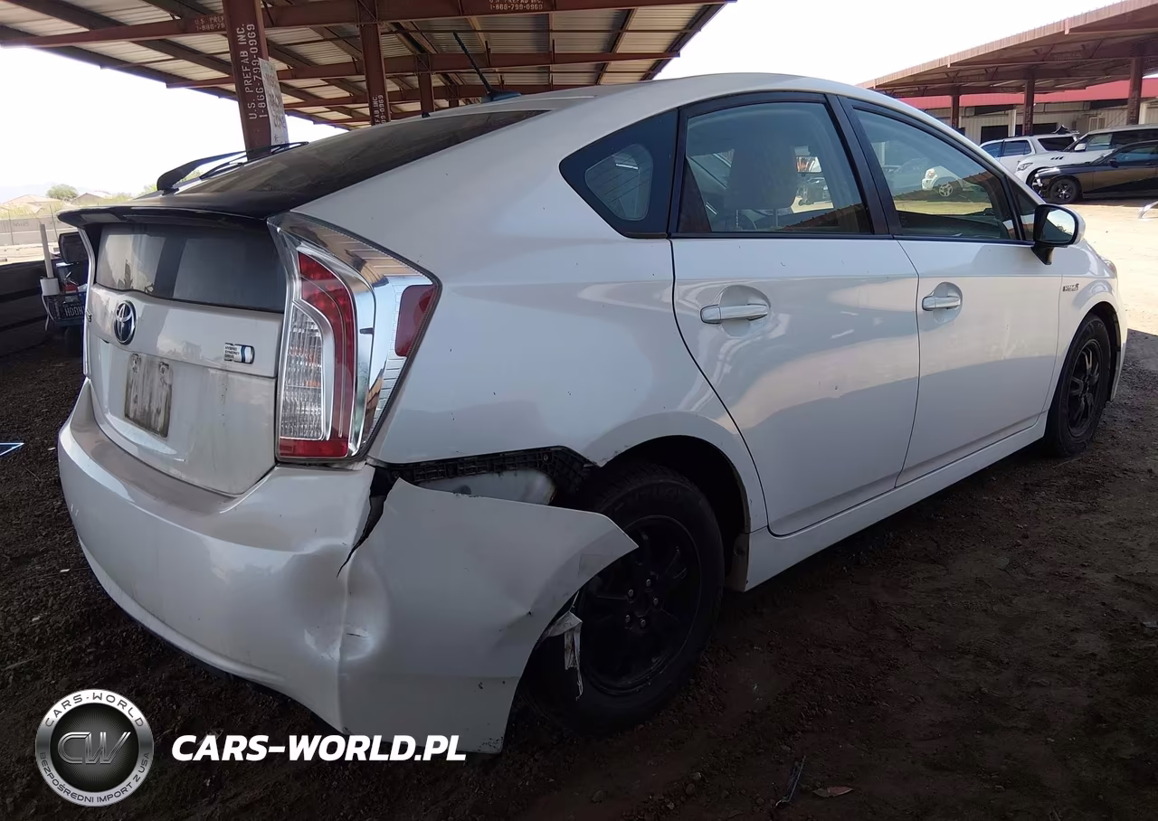2012 Toyota Prius Three VIN:JTDKN3DU1C5486947 - 4