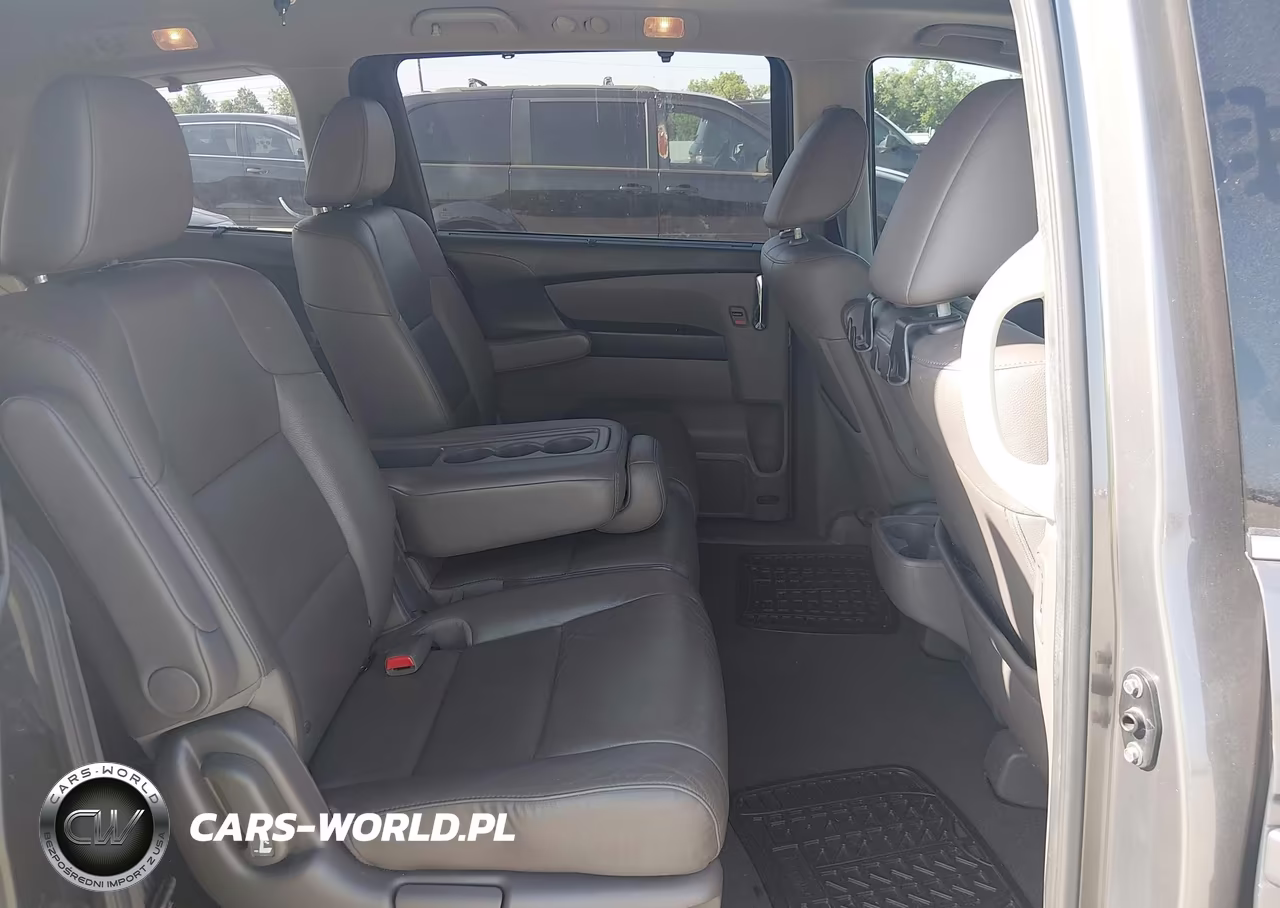 2017 Honda Odyssey Touring-Touring Elite VIN:5FNRL5H9XHB005394 - 8