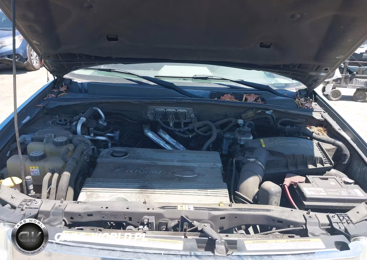 2008 Ford Escape Hybrid VIN:1FMCU49HX8KB09109 - 10