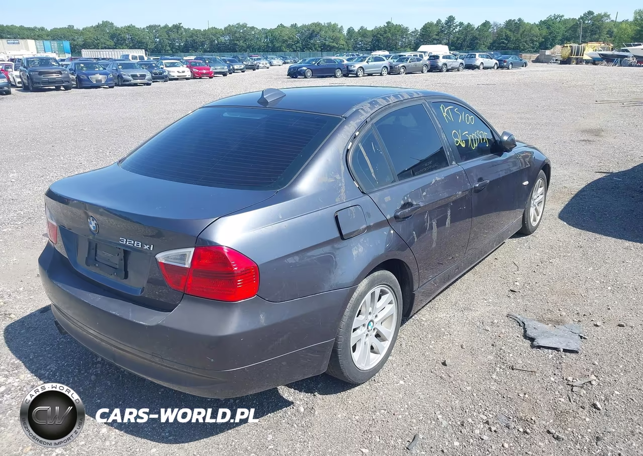 2007 BMW 328Xi VIN:WBAVC73597KP36590 - 4
