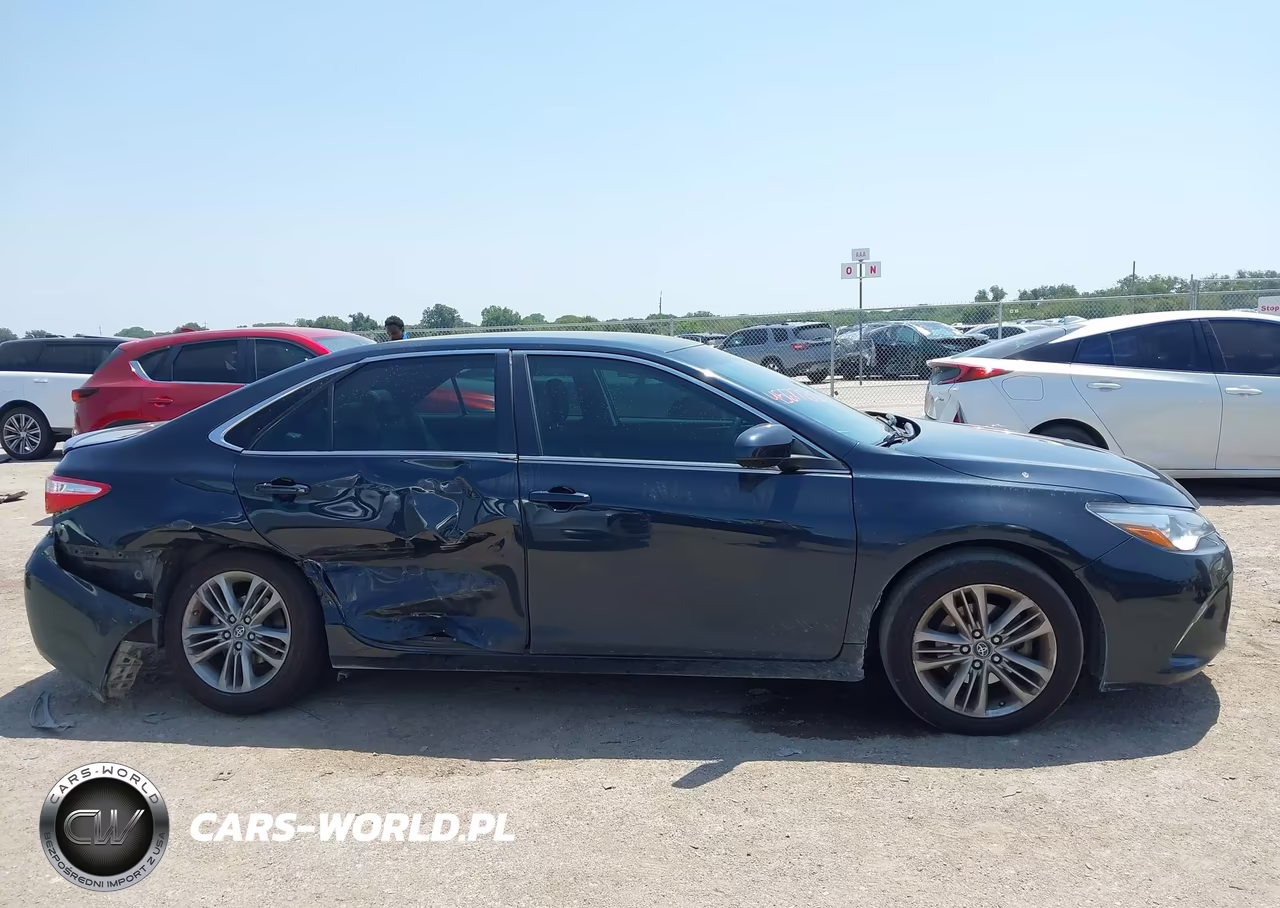 2017 Toyota Camry Se VIN:4T1BF1FK1HU773937 - 13