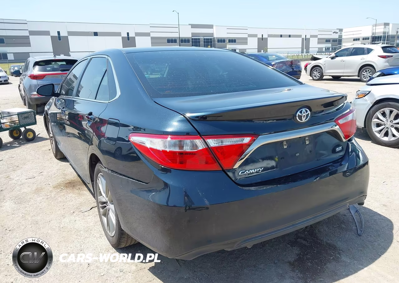 2017 Toyota Camry Se VIN:4T1BF1FK1HU773937 - 3
