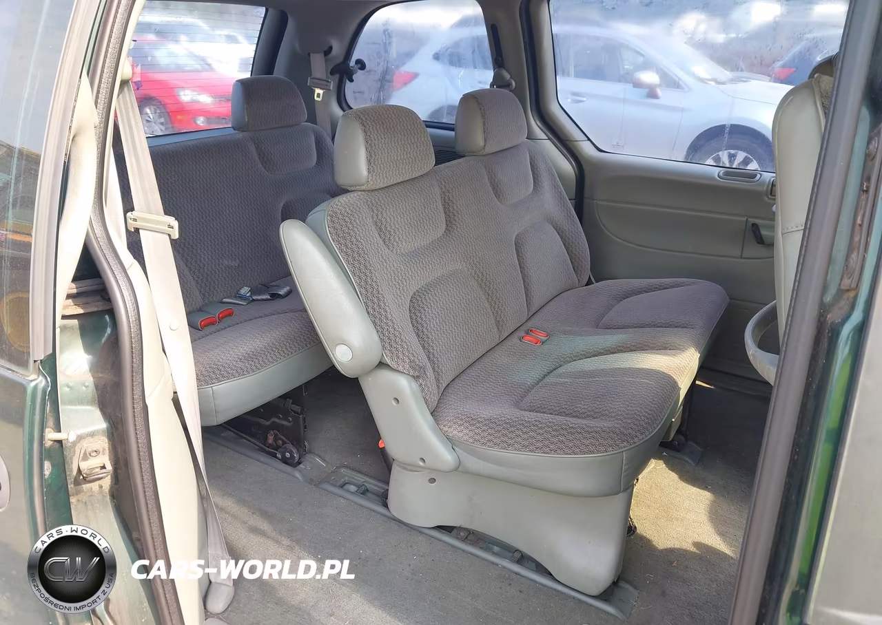 1999 Plymouth Voyager VIN:2P4FP25B7XR214717 - 8