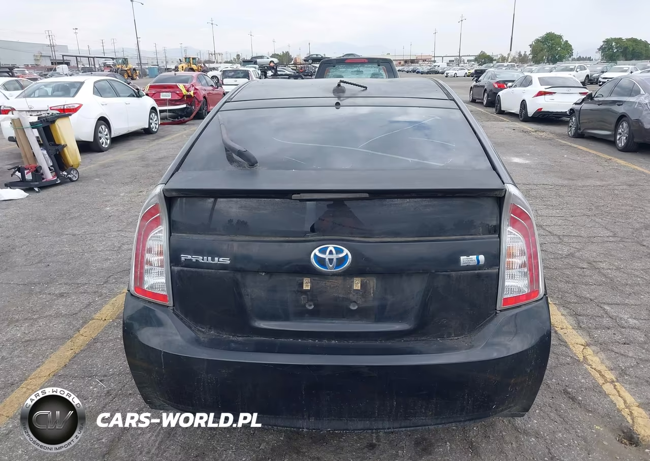 2013 Toyota Prius Three VIN:JTDKN3DU4D5646711 - 16
