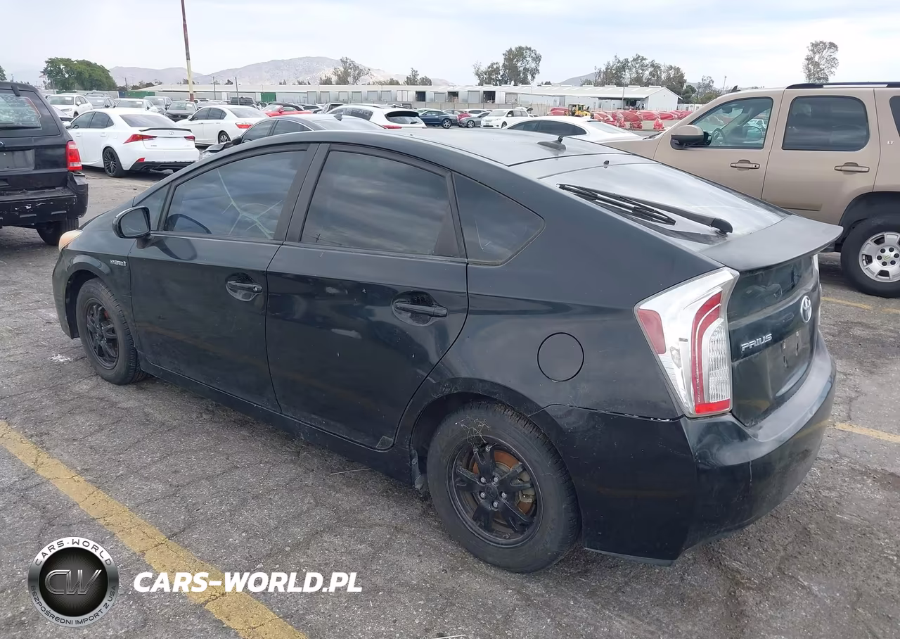 2013 Toyota Prius Three VIN:JTDKN3DU4D5646711 - 3