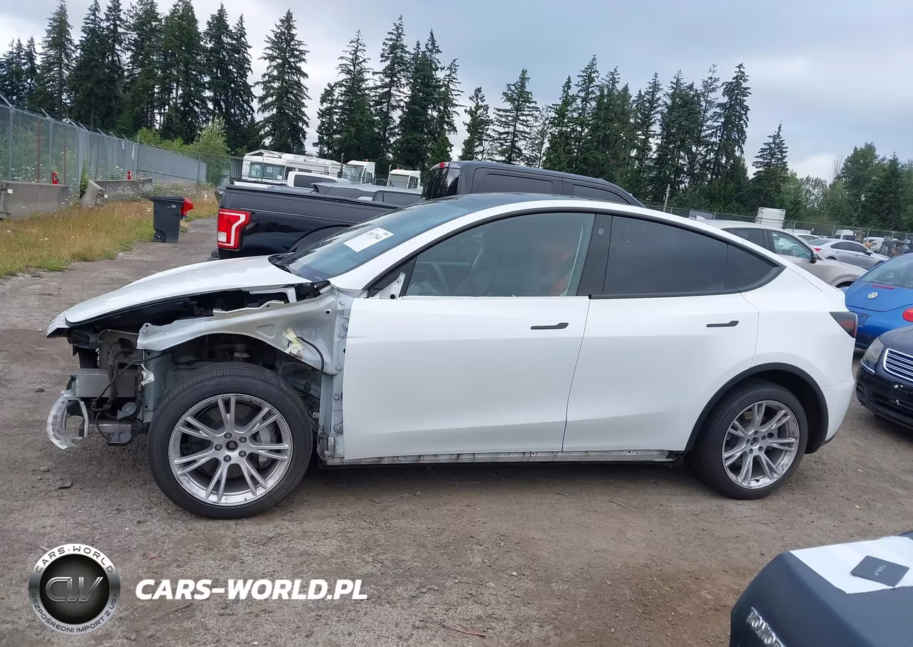 2023 Tesla Model Y Awd-Long Range Dual Motor All-Wheel Drive VIN:7SAYGDEE7PF660707 - 15