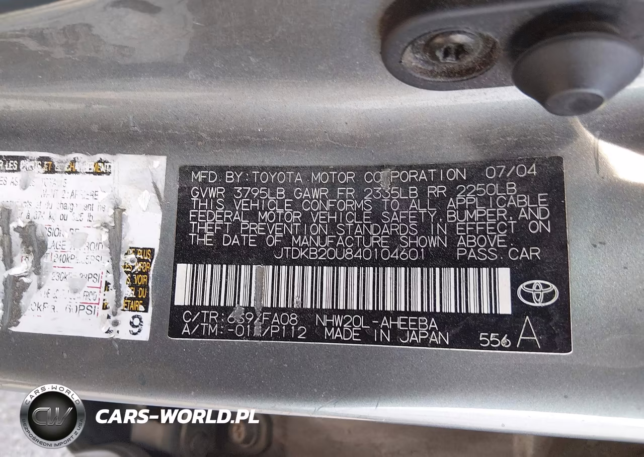 2004 Toyota Prius VIN:JTDKB20U840104601 - 9