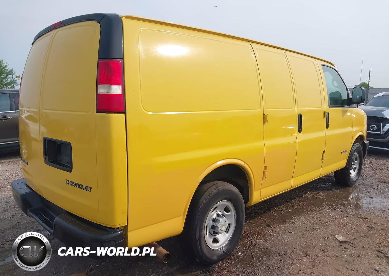 2005 Chevrolet Express VIN:1GCGG25V851222913 - 4
