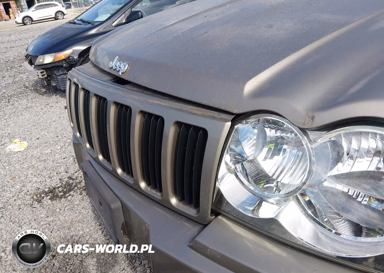2005 Jeep Grand Cherokee Laredo VIN:1J4GR48K75C674941 - 13