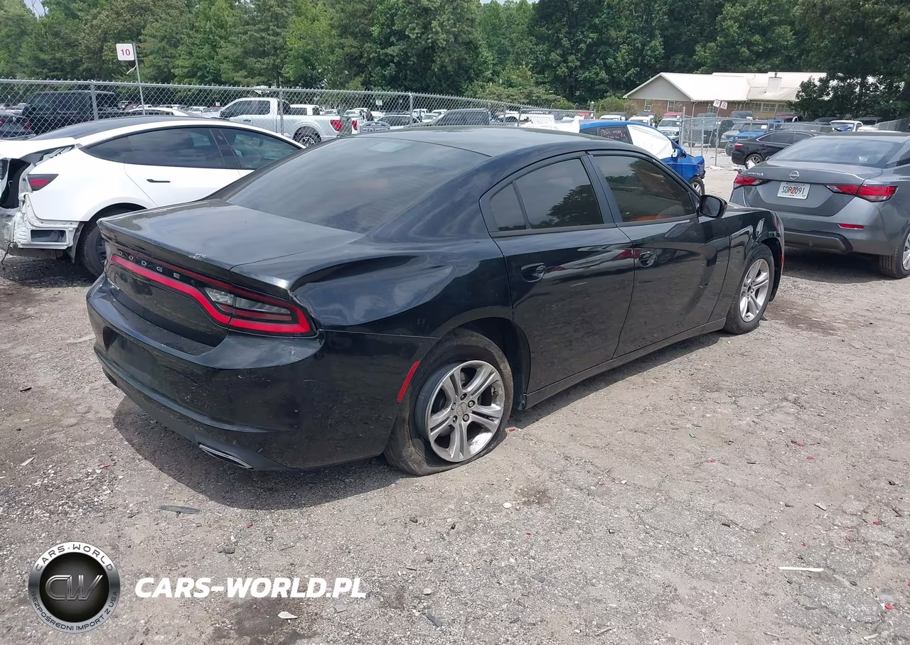 2017 Dodge Charger Se Rwd VIN:2C3CDXBGXHH576002 - 4