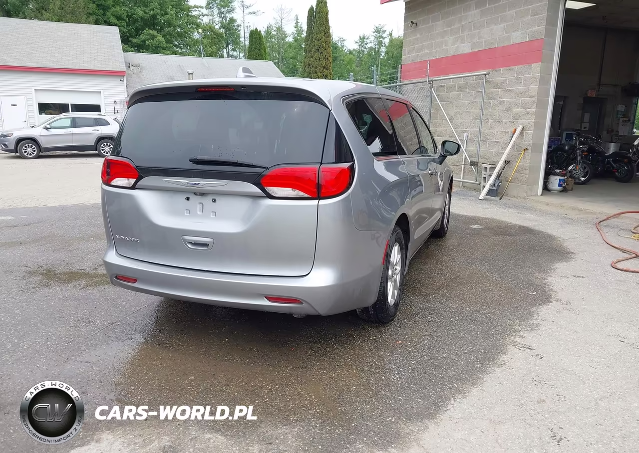 2020 Chrysler Voyager Lx VIN:2C4RC1CG0LR216180 - 4