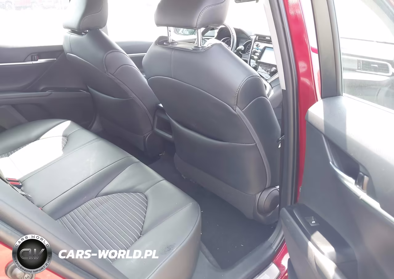 2018 Toyota Camry Se VIN:4T1B11HK0JU565470 - 8