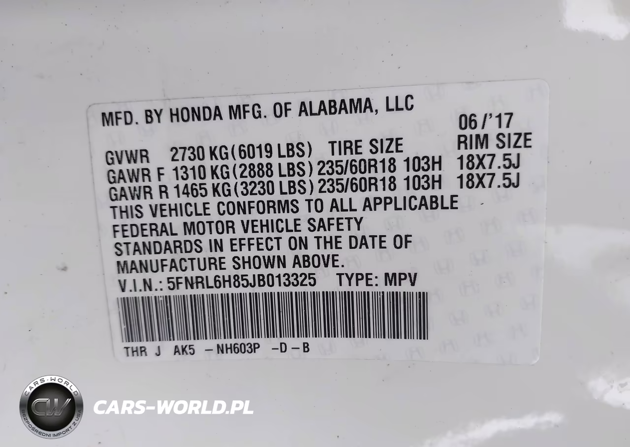 2018 Honda Odyssey Touring VIN:5FNRL6H85JB013325 - 9