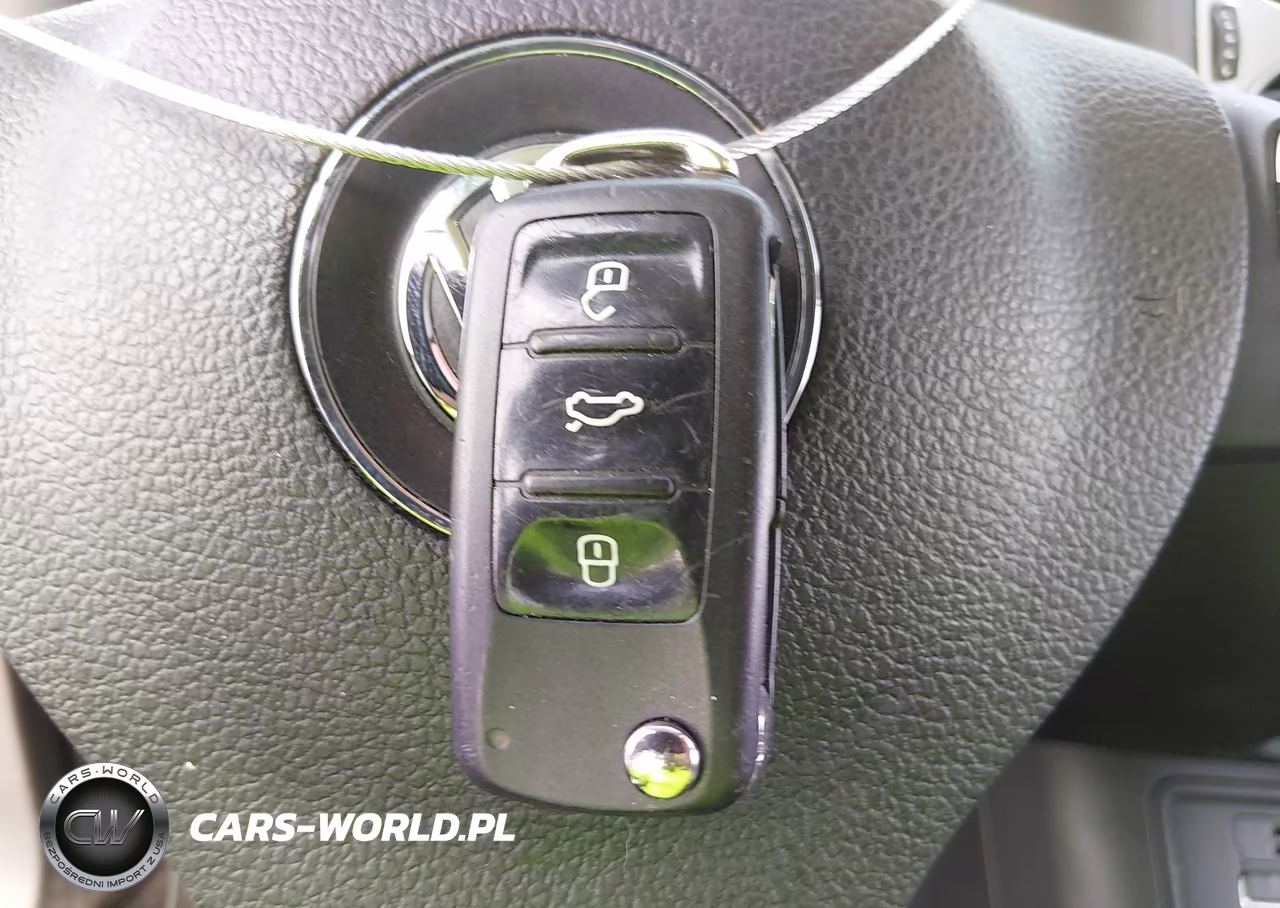2016 Volkswagen Tiguan S VIN:WVGBV7AXXGW029961 - 11