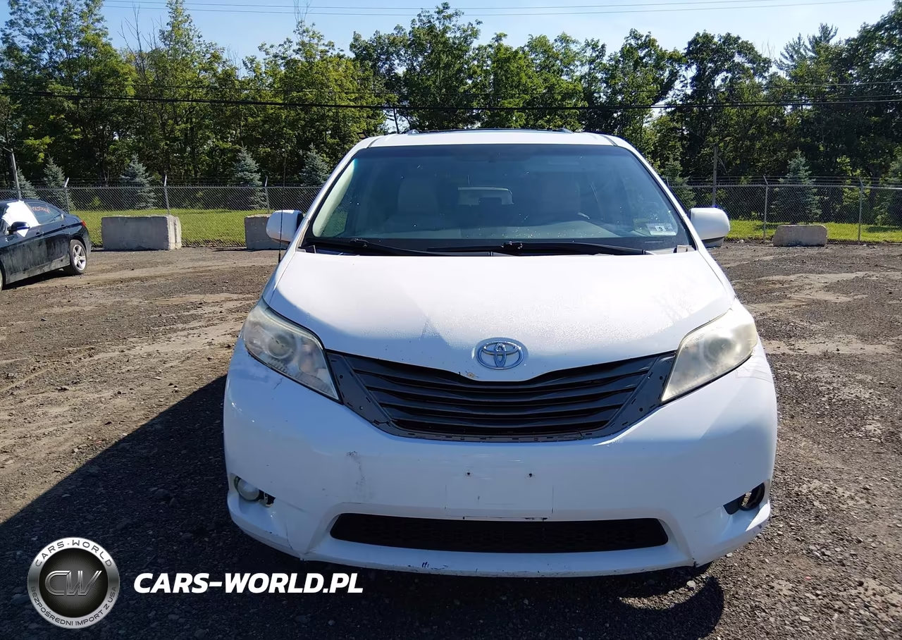2013 Toyota Sienna Xle V6 8 Passenger VIN:5TDYK3DC9DS315529 - 12