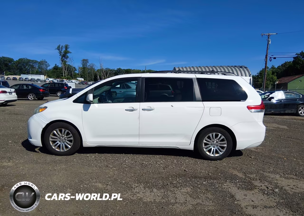 2013 Toyota Sienna Xle V6 8 Passenger VIN:5TDYK3DC9DS315529 - 14