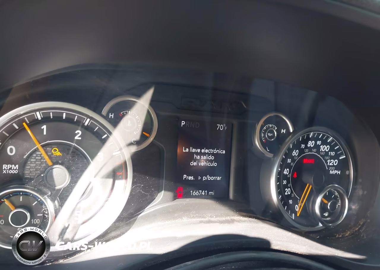 2019 Ram 3500 VIN:3C63RRHL5KG687620 - 5