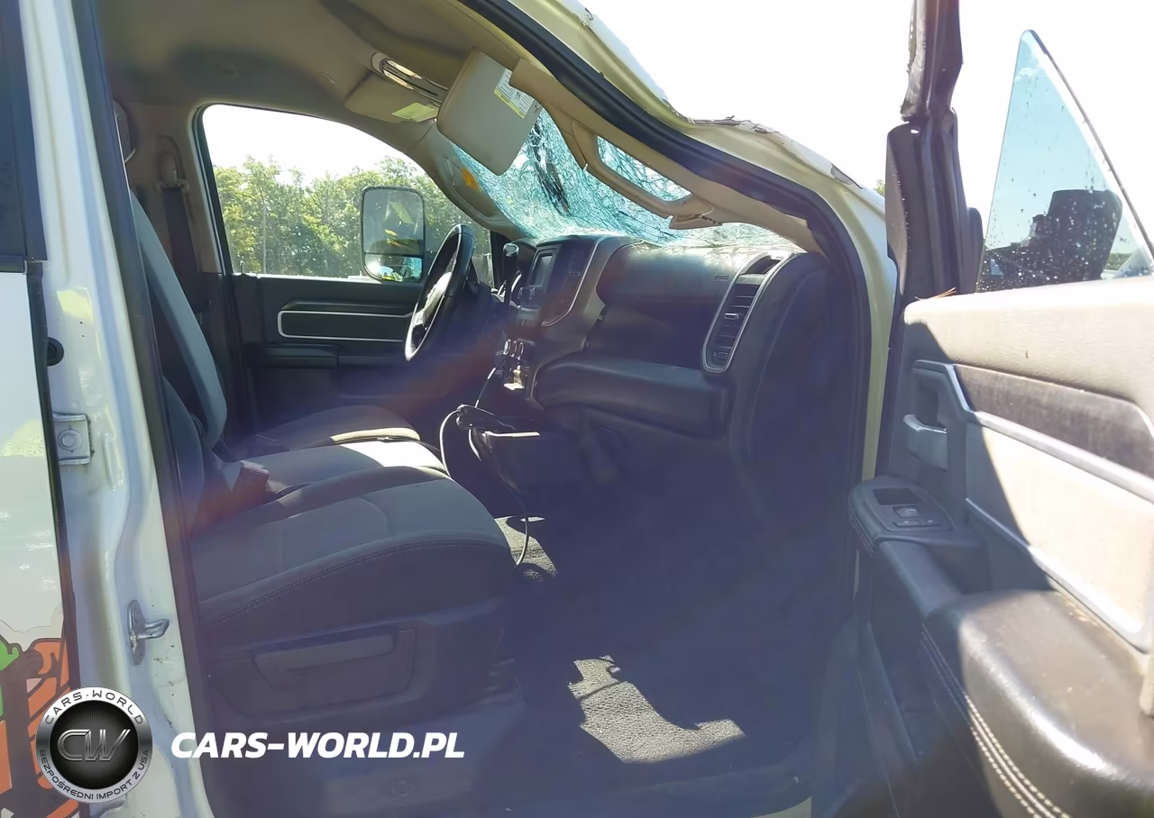 2019 Ram 3500 VIN:3C63RRHL5KG687620 - 7