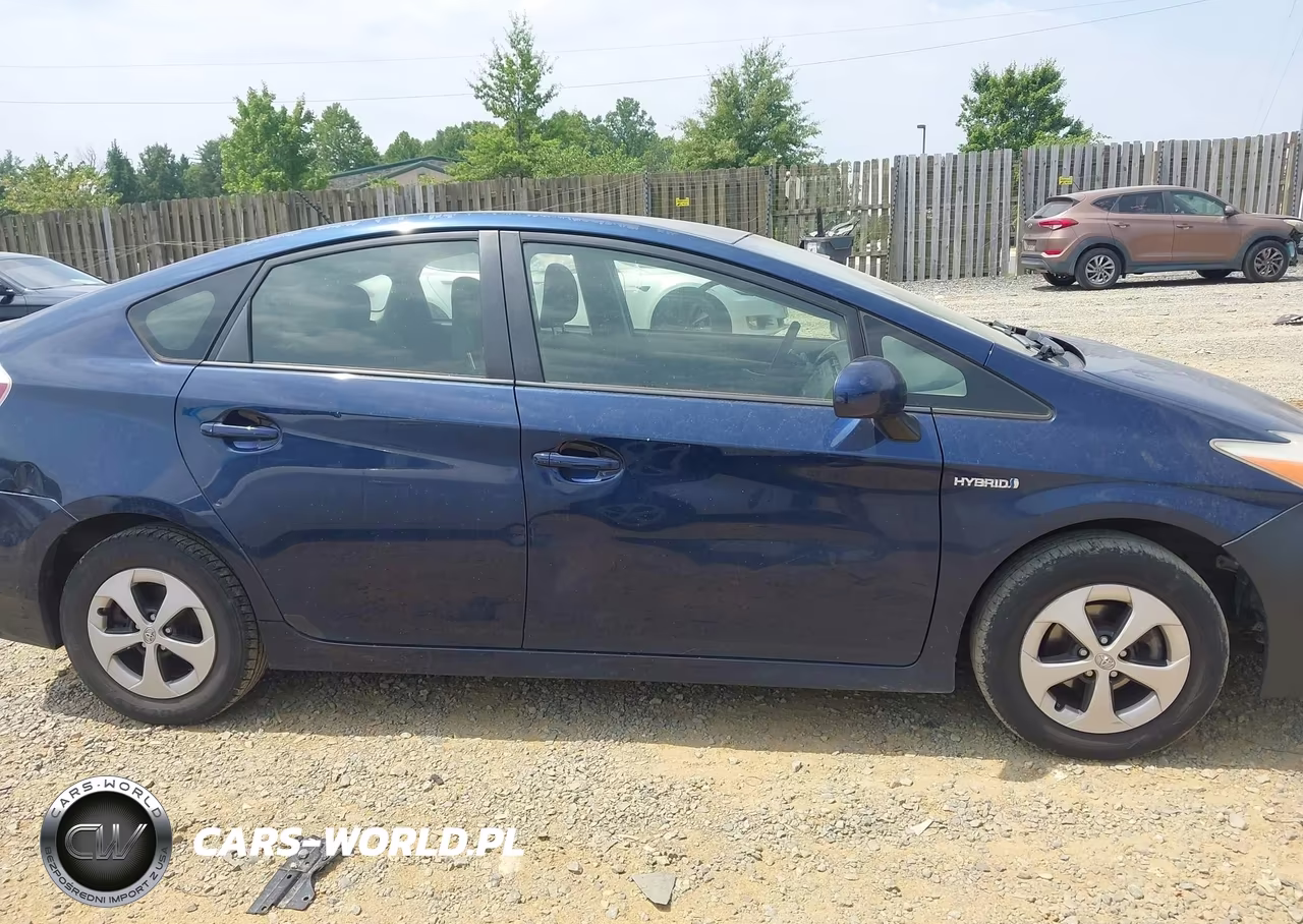 2012 Toyota Prius Two VIN:JTDKN3DU0C1528063 - 13
