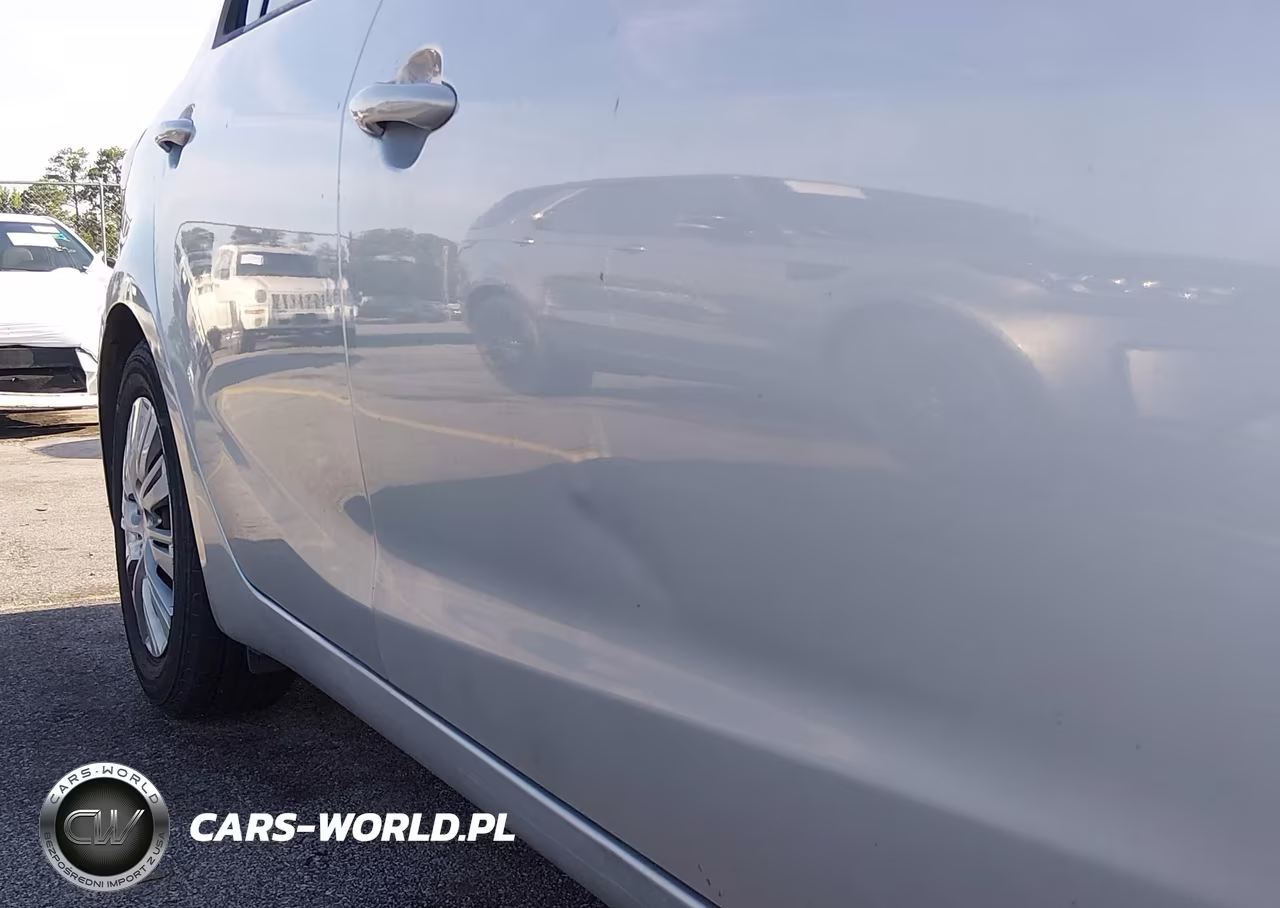 2018 Kia Forte Lx VIN:3KPFL4A74JE178393 - 12